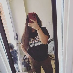 Meet your Posher, Jom